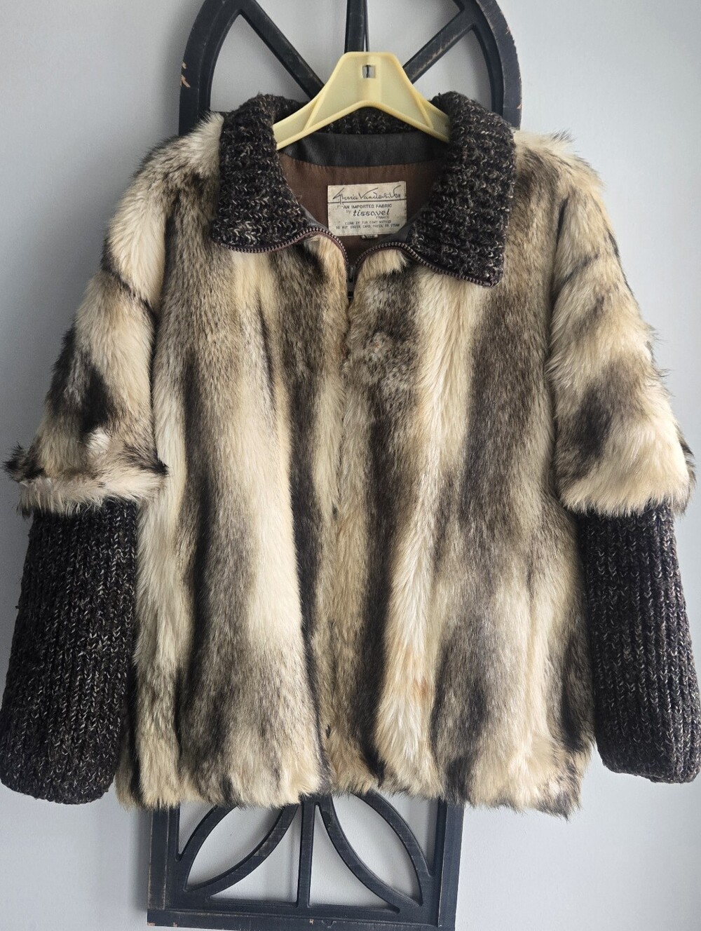 Vintage Gloria Vanderbilt x Tissavel Faux Fur Knit Jacket / Large